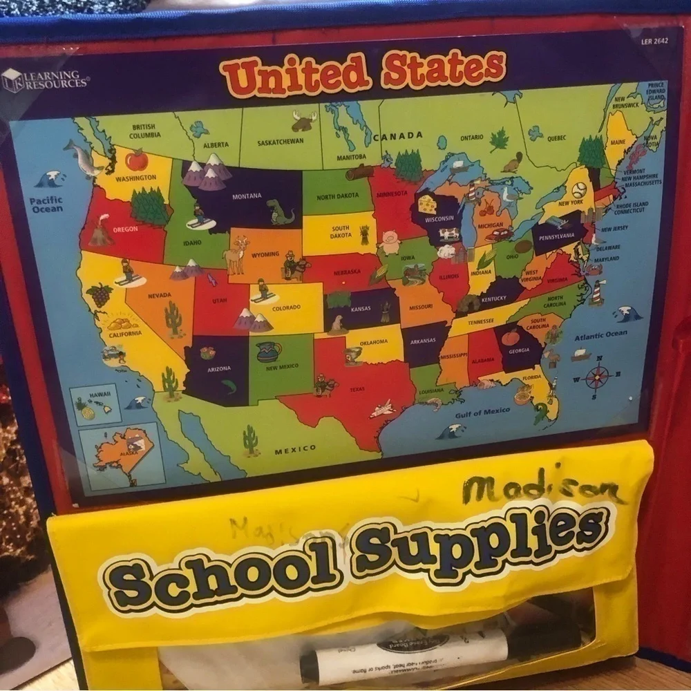 Learning Resources Pretend to Play School Set Map Folding Travel Report Card